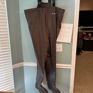 Frogg Toggs Men's Rana II PVC Bootfoot Chest Wader with cleated outsole size 10